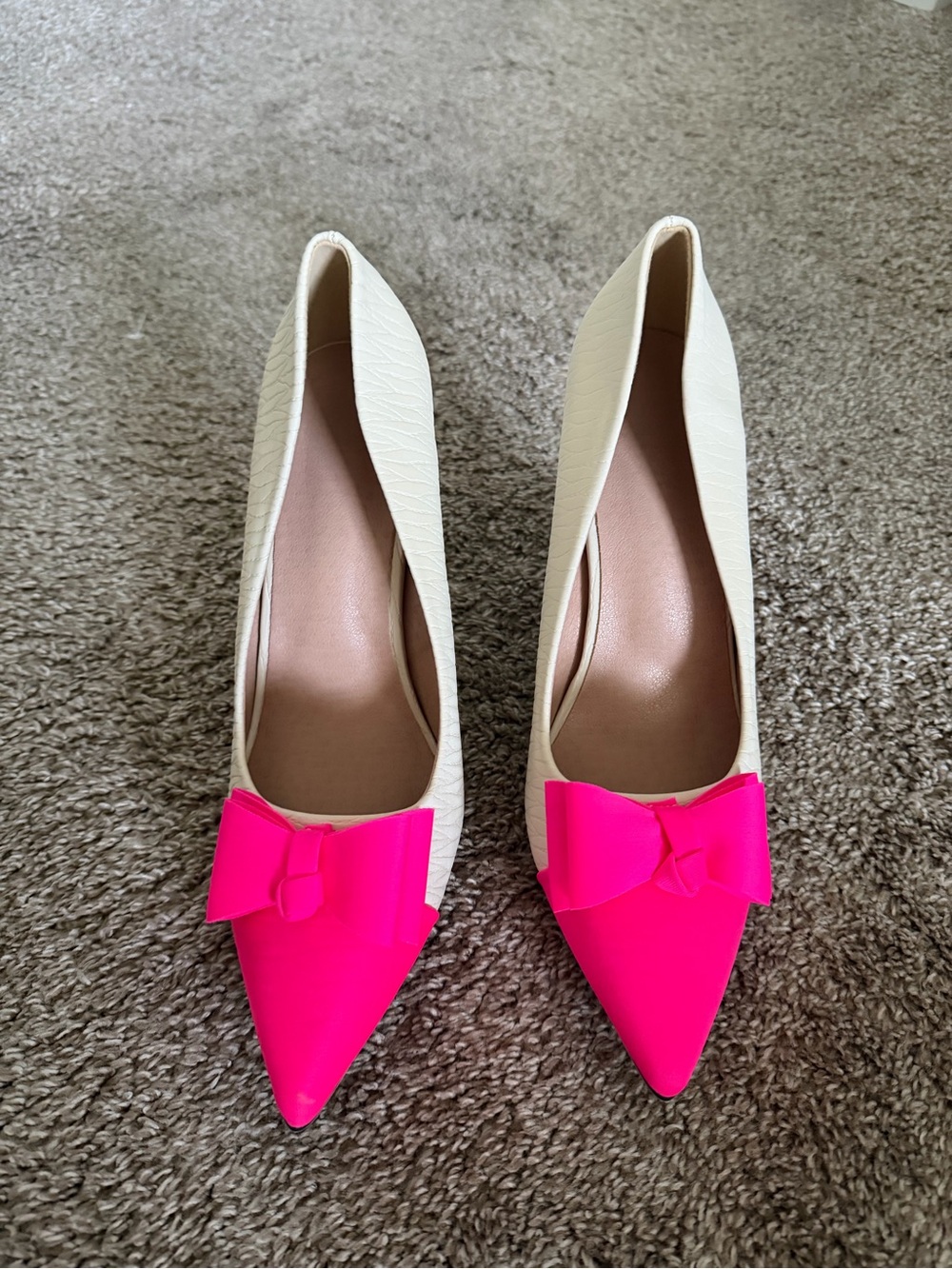 SHEIN White Pointed Flats with Hot Pink Bow Toe
